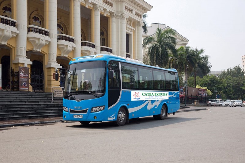 THE BUS FROM HANOI TO CATBA